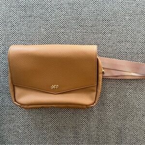 Freshly Picked Classic Fanny Pack in Butterscotch